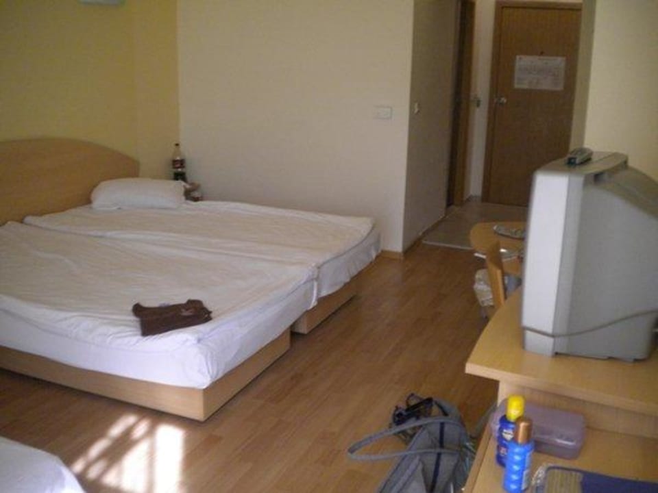 Doppelzimmer mit Zustellbett Hotel Atlas