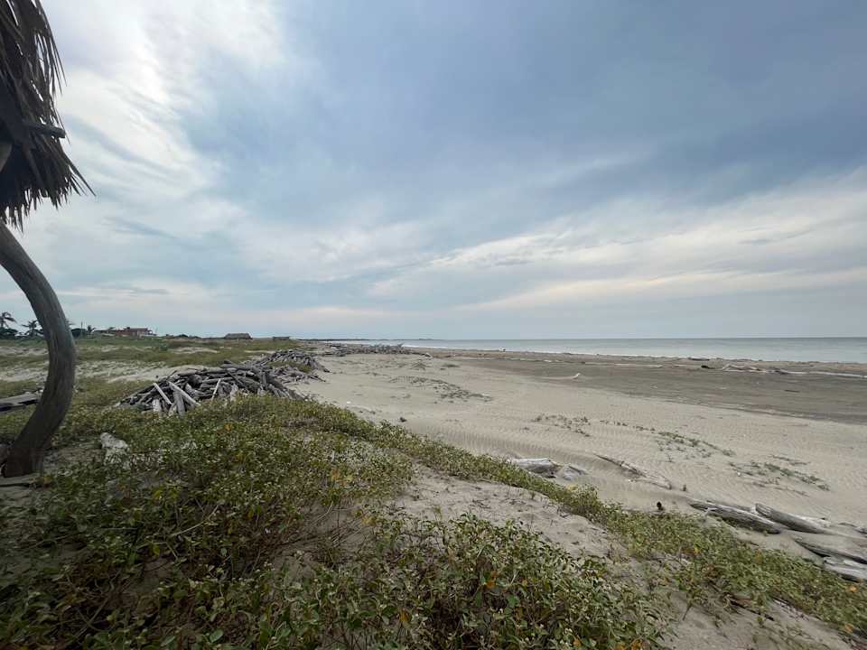 Strand Tambo Marina Eco Hostal