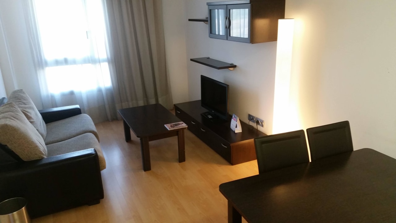 Hotel TRYP Madrid Airport Suites  Madrid Airport Suites, Affiliated by Meliá