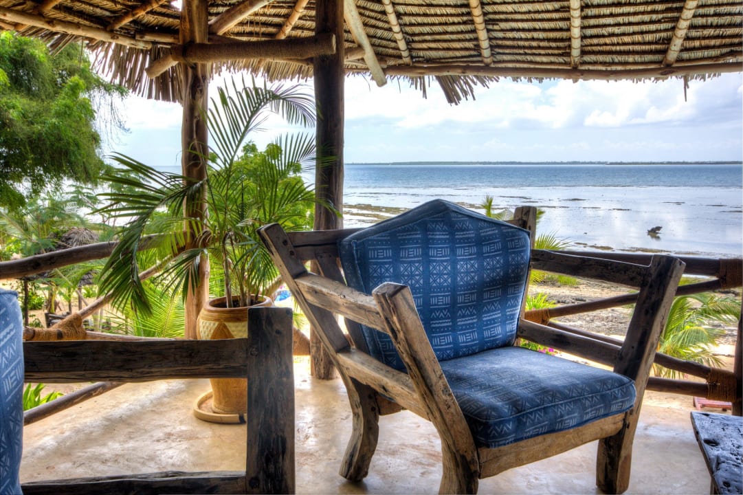 Lobby der Villa Lisa im ersten Stock Milele Villas