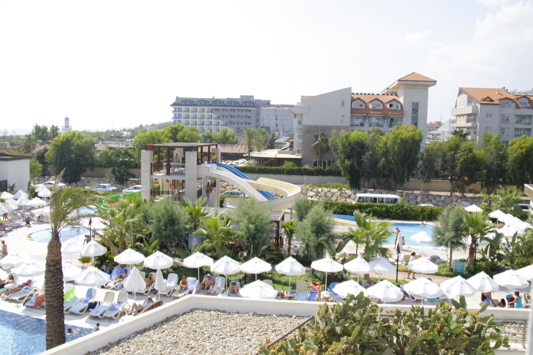 Balkon Blick Sunis Evren Beach Resort Hotel & Spa