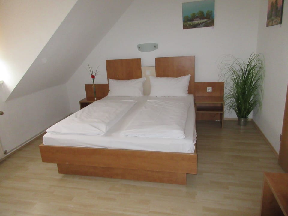 3-Bett Zimmer City Hotel Journal