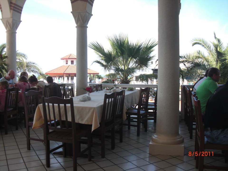 Terrasse des Hauptrestaurant Ali Bey Club