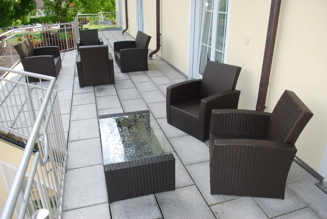 Sitzecke auf der Terrasse Landhotel Zur Jurahöhe / Juraschlössl