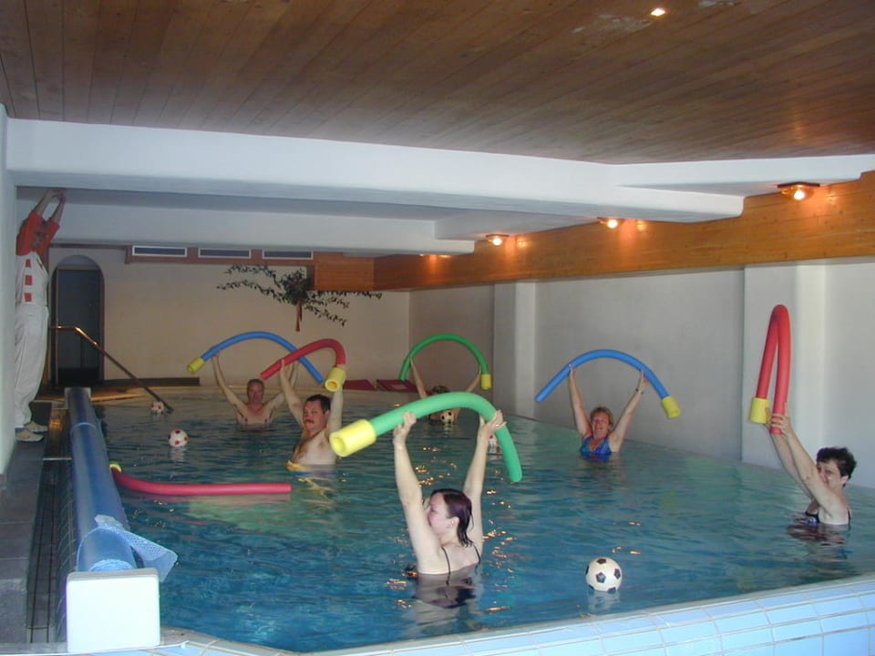 Wassergymnastik, immer montags und freitags  Ringhotel Nebelhornblick