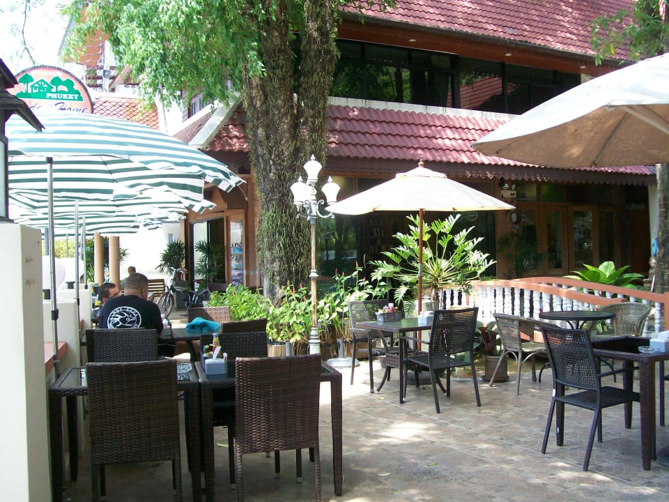 Frühstücksbereich.. Garden Home Kata