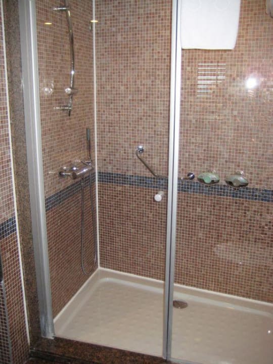 Dusche im Untergeschoss Asteria Family Belek