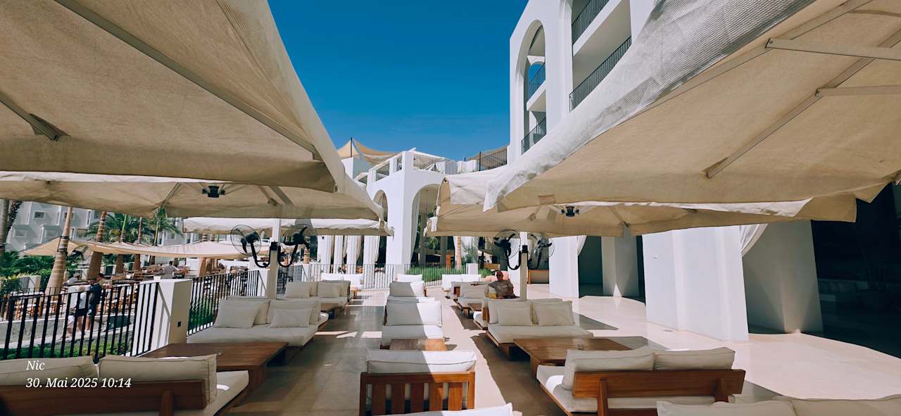 Außenansicht Serry Beach Resort