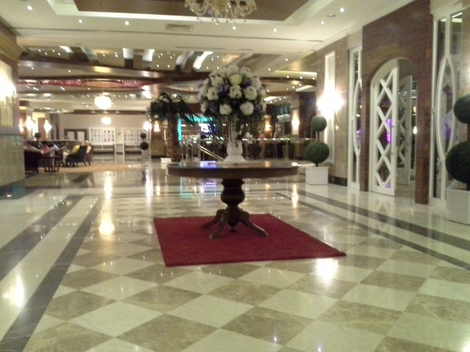 Lobby Dizalya Palm Garden