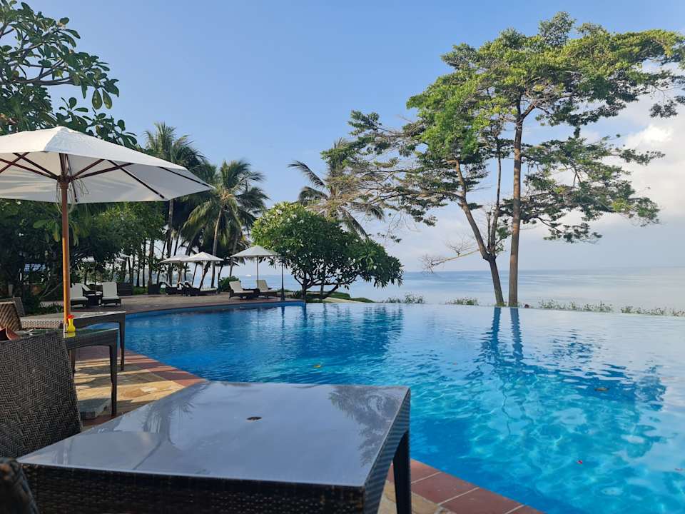 Pool Sea Cliff Resort & Spa