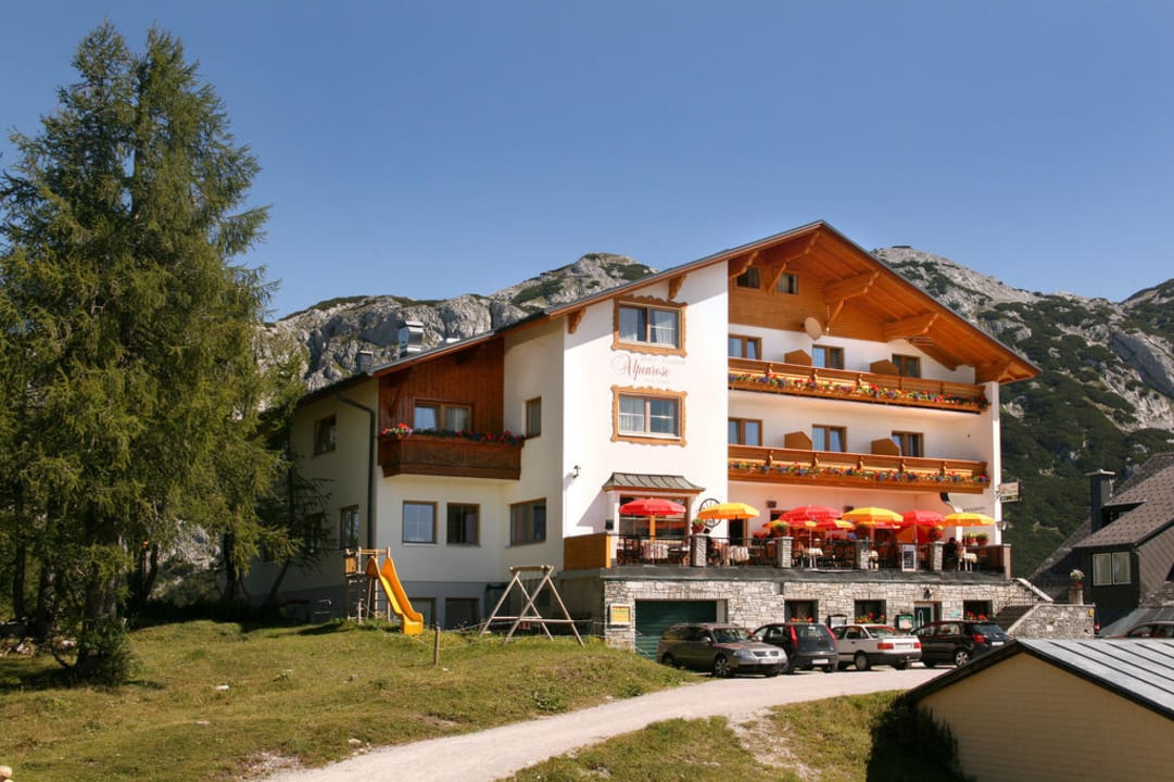 Sommeransicht Hotel Alpenrose