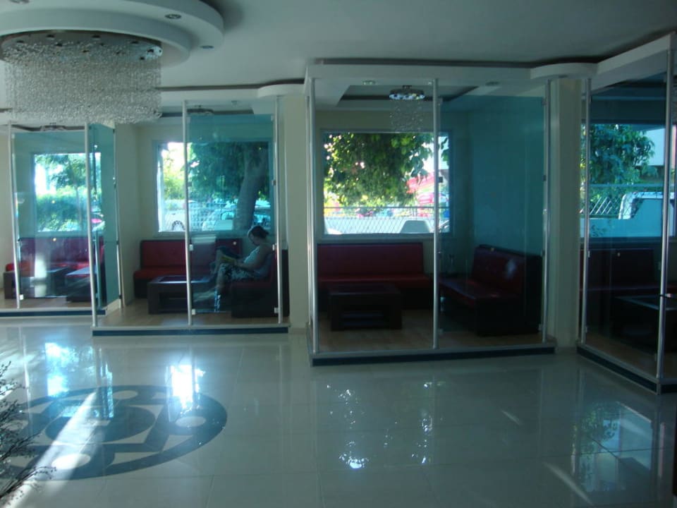 Private Lounges Blue Diamond Alya
