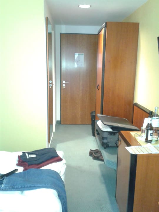 Blick zur Eingangstüre ACHAT Hotel Stuttgart Airport Messe