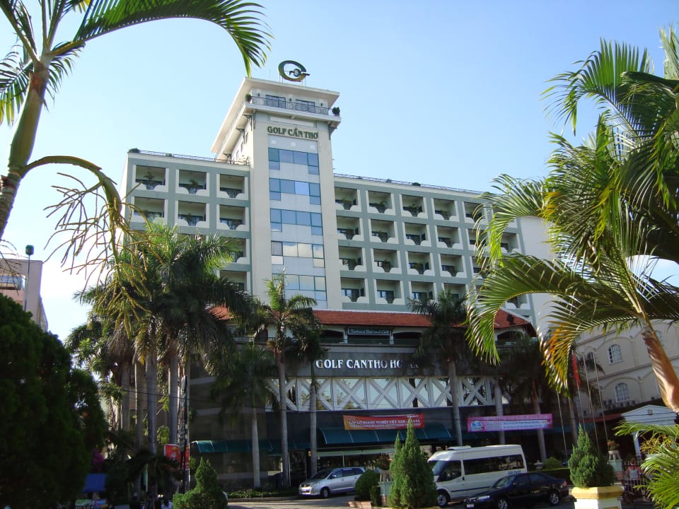 Vorderfront des Hotels TTC Hotel - Premium Can Tho