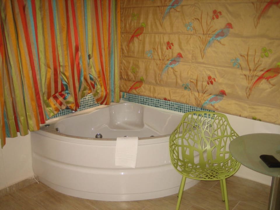 Wanne mit Whirpoolfunktion Alexandra Golden Boutique - Adults only