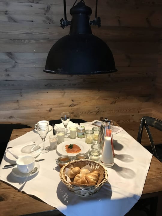 Frühstück im Chalet San Luis Hotel & Lodges