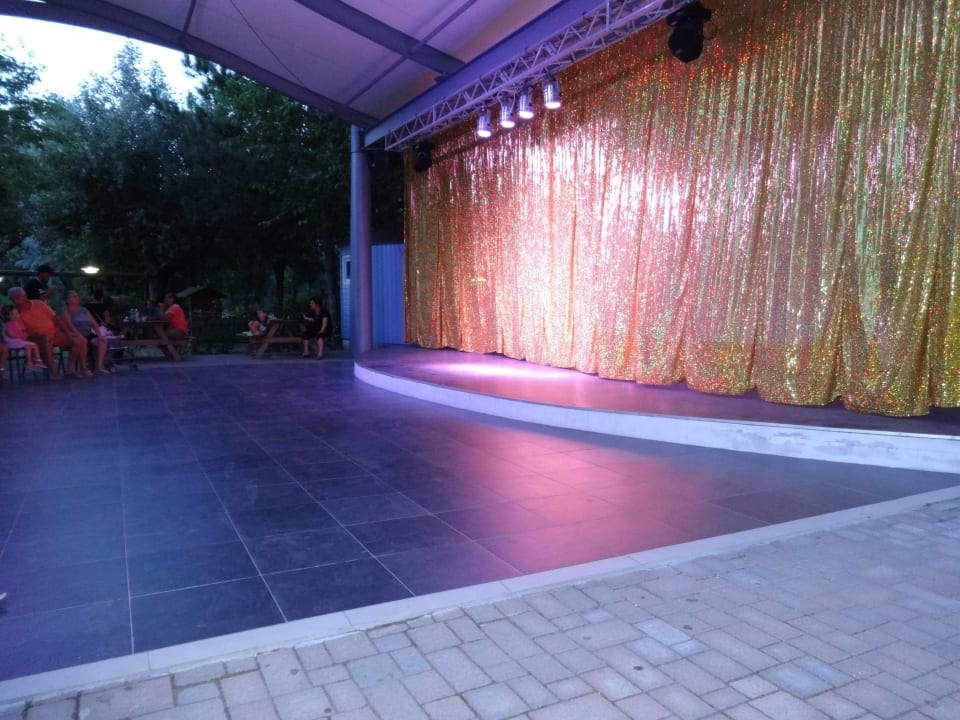 Bühne Animation Villaggio Camping Adria