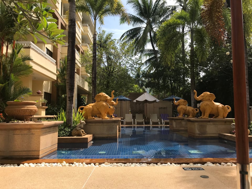 Pool Holiday Inn Resort Phuket