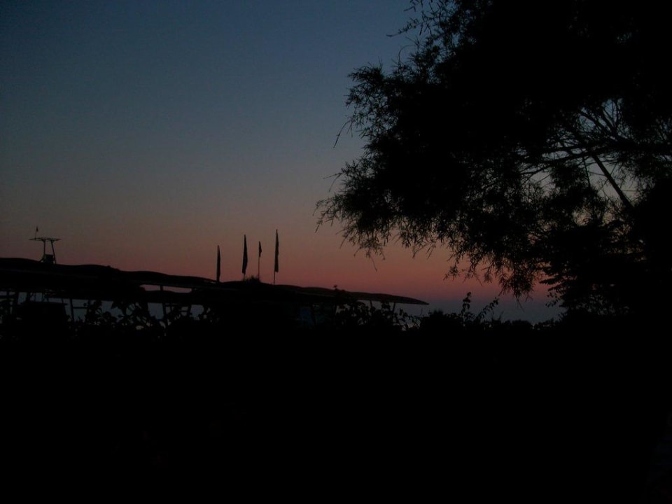 Sonnenuntergang am Strand Crystal Paraiso Aqua Collection