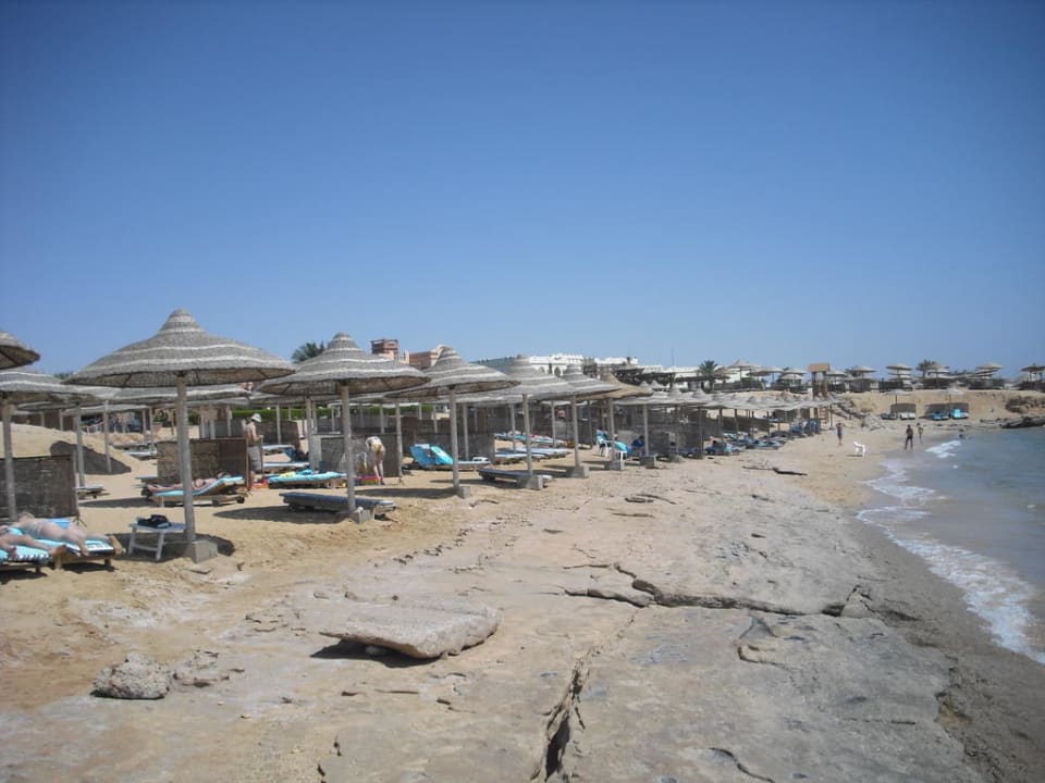 Strand Charmillion Gardens Aquapark