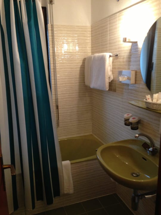 Bad H4 Hotel Arcadia Locarno