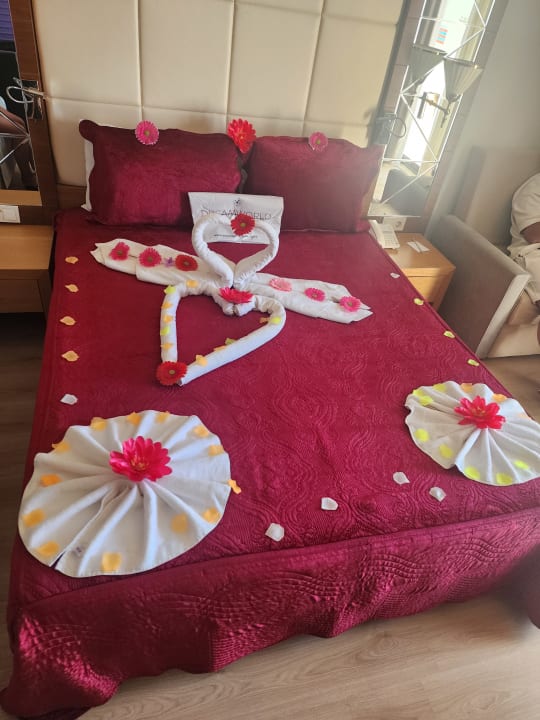 Zimmer Dream World Aqua Hotel