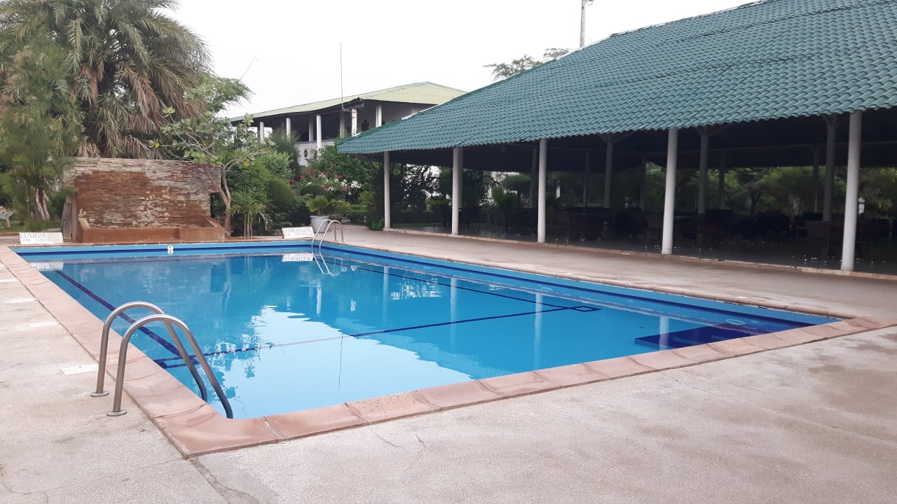 Pool Hotel Le Relais