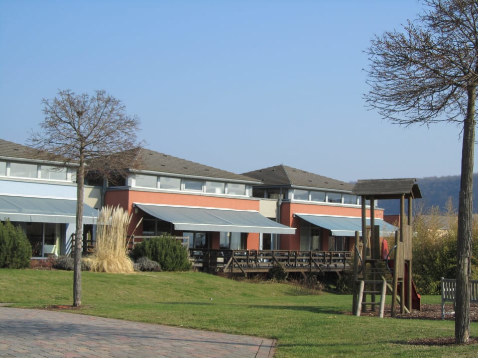 Außenterrasse vor dem Speiseraum Eurostrand Resort Moseltal