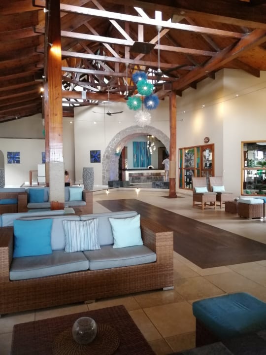 Lobby The Coco de Mer Hotel & Black Parrot Suites