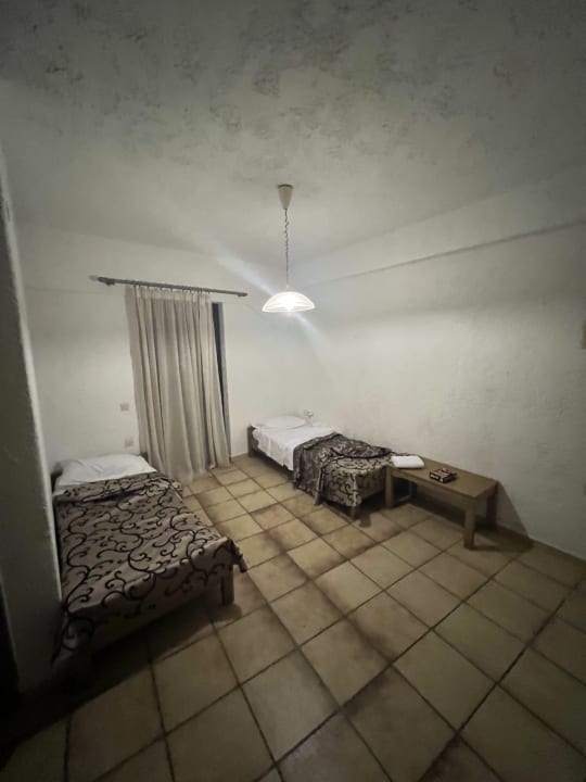 Zimmer Heronissos Hotel