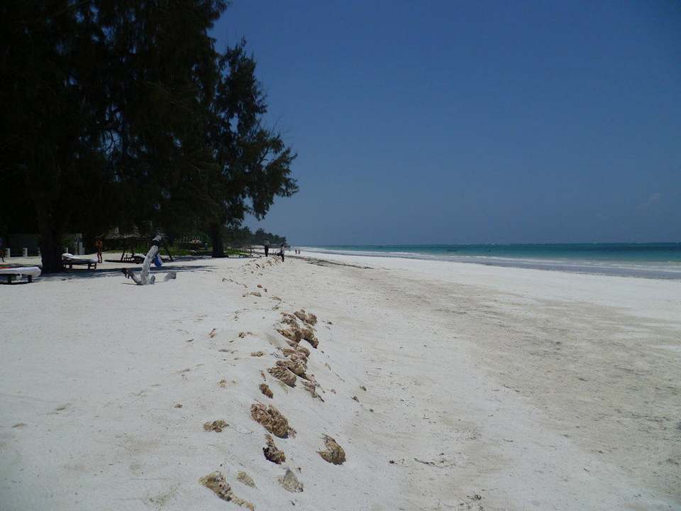 Paradiesischer Strand Hotel Karibuni Rafiki Beach Resort