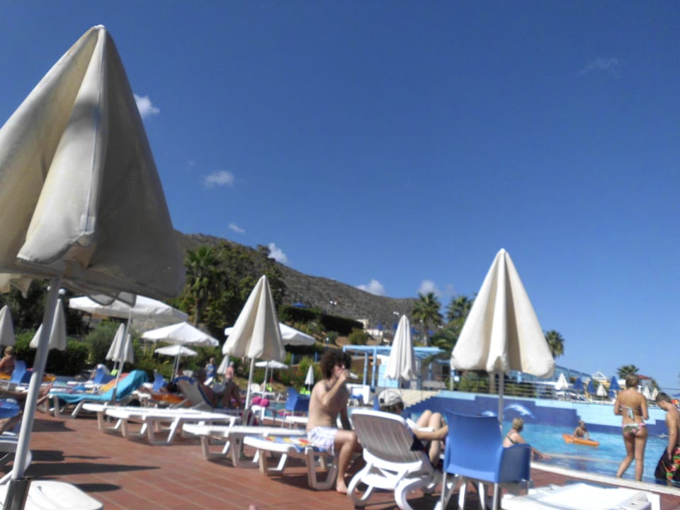 Einer der 5 Pools Royal & Imperial Belvedere Resort