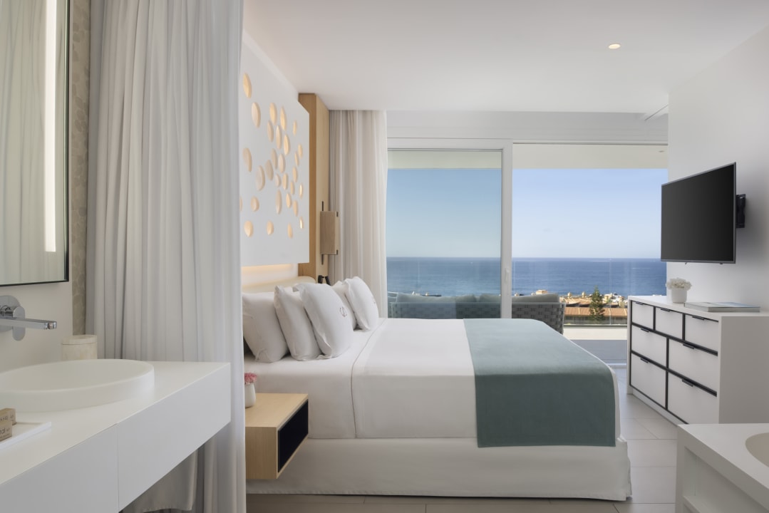 Zimmer Royal Hideaway Corales Suites