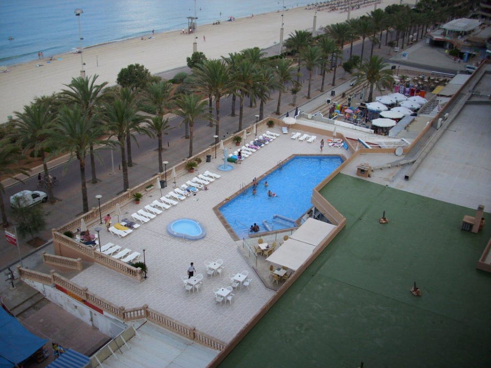 Ausblick auf den Pool allsun Hotel Pil-lari Playa
