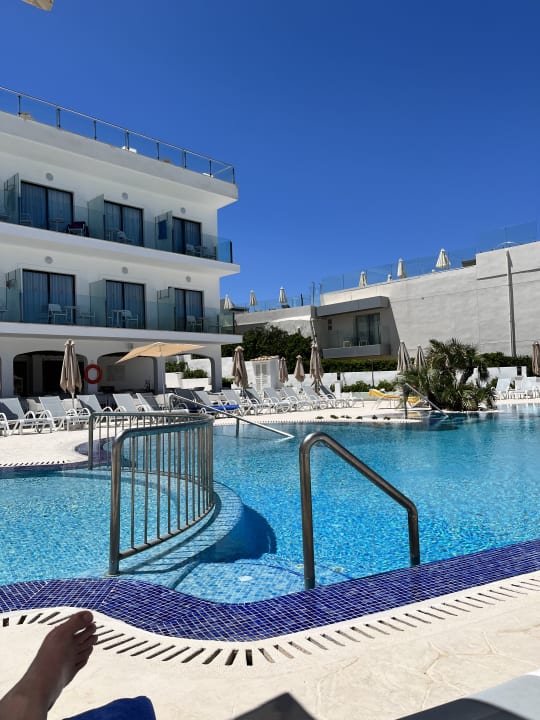 Pool HSM Regana - Adults Only