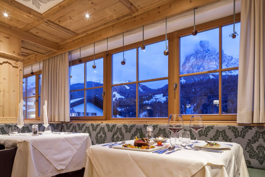 Saal mit Aussicht Dorfhotel Beludei