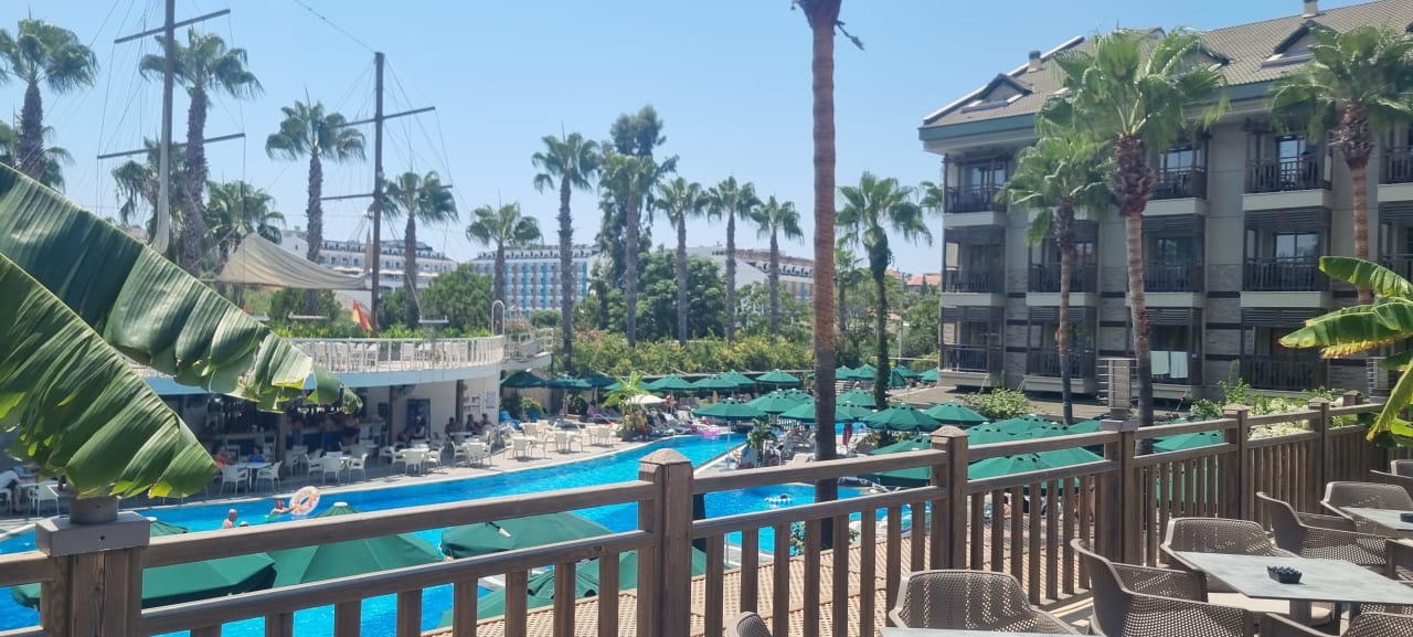 Pool Can Garden Resort