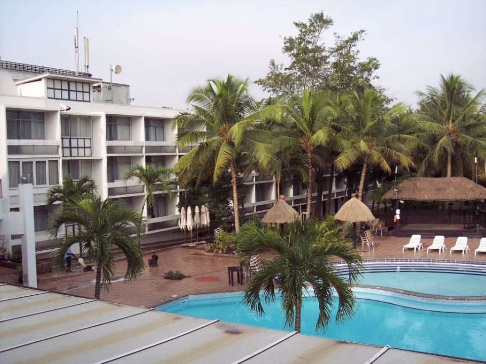 Pool Hotel Golden Tulip