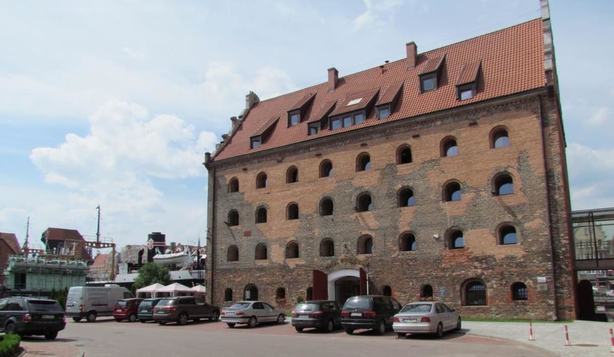 Road view Hotel Królewski
