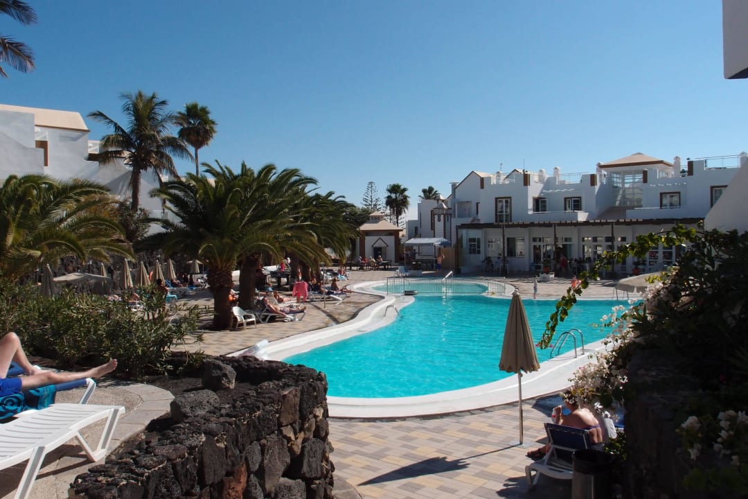 Pool Apartamentos LIVVO Morromar