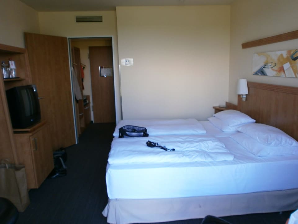 Doppelzimmer (Zi 425) NH Hamburg Horner Rennbahn
