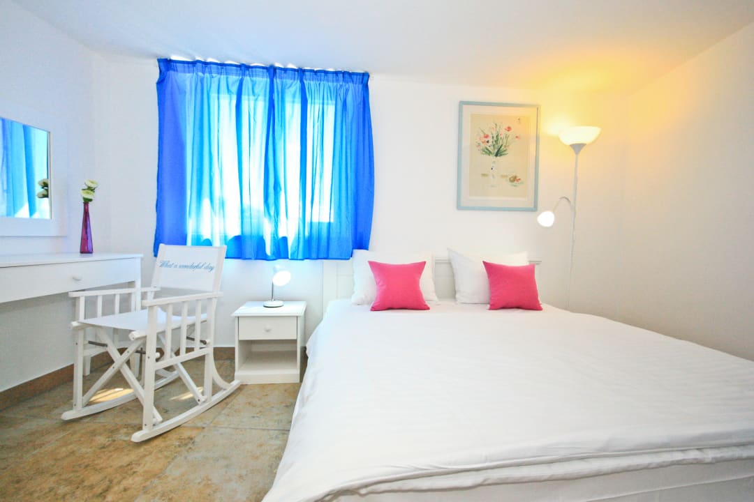 Zimmer Adorami Apartments