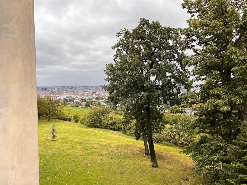 Ausblick Austria Trend Hotel Schloss Wilhelminenberg