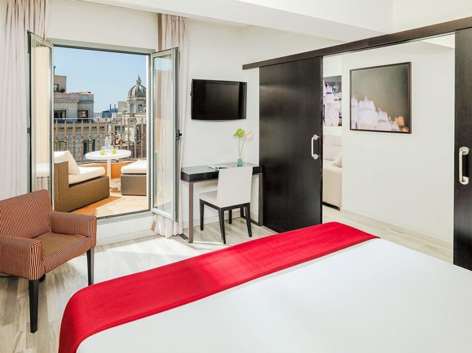 Suite Hotel H10 Universitat