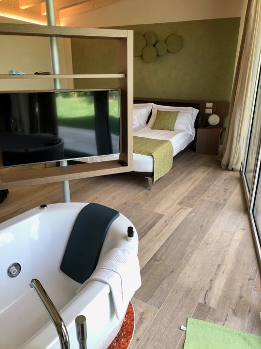 Zimmer San Colombano Suites