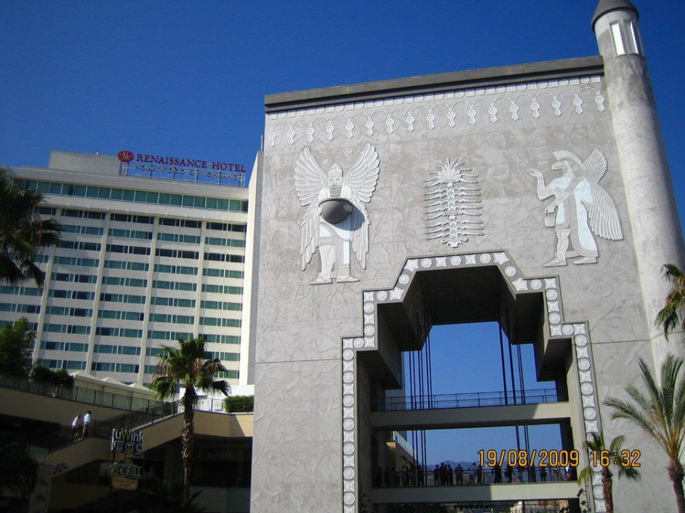 Sicht auf das Renaissance vom Hollywood Center Loews Hollywood Hotel