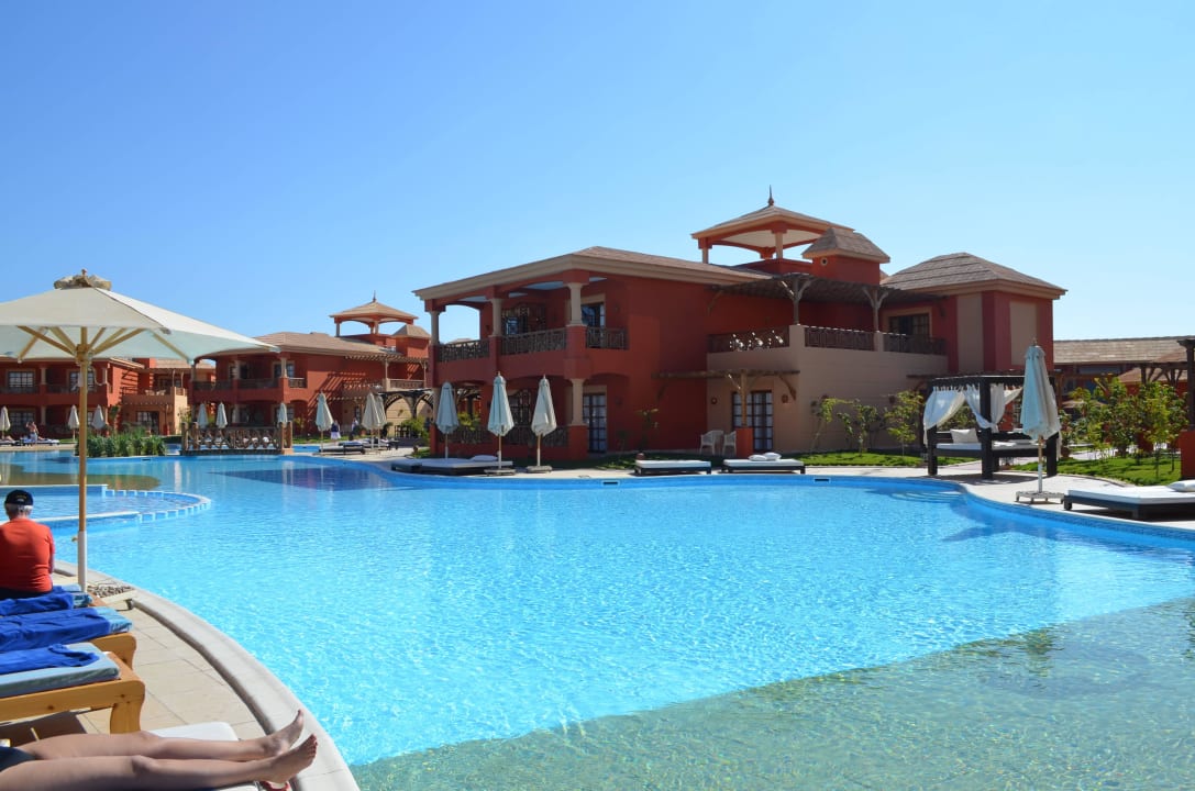 Jeden z basenów Pickalbatros Alf Leila Wa Leila Resort - Neverland Hurghada