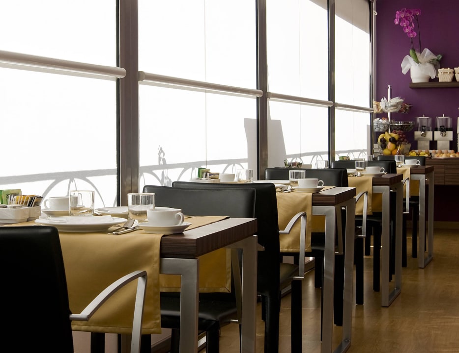 Breakfast room Hotel Trevi Collection