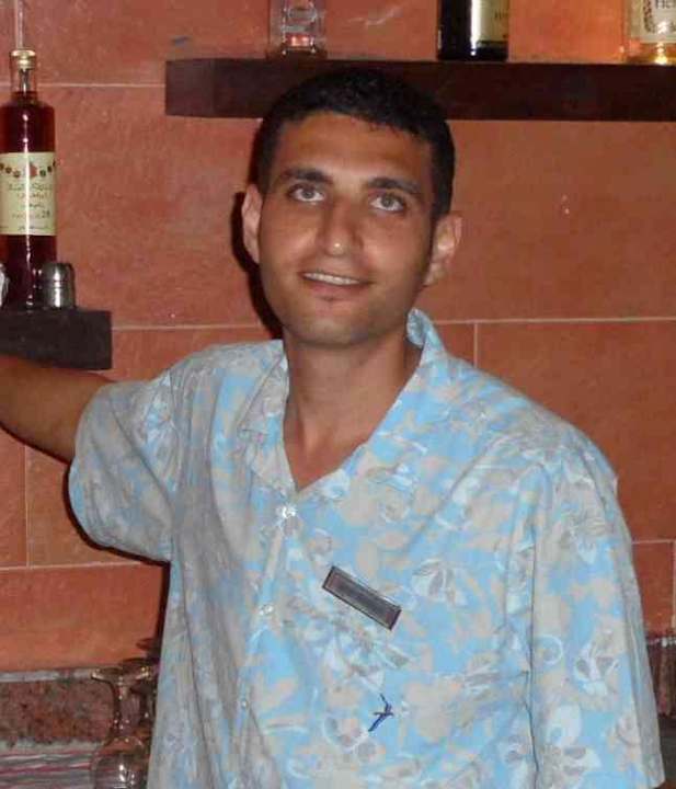 An jedem Tag 12 Stunden im Einsatz Pickalbatros Alf Leila Wa Leila Resort - Neverland Hurghada