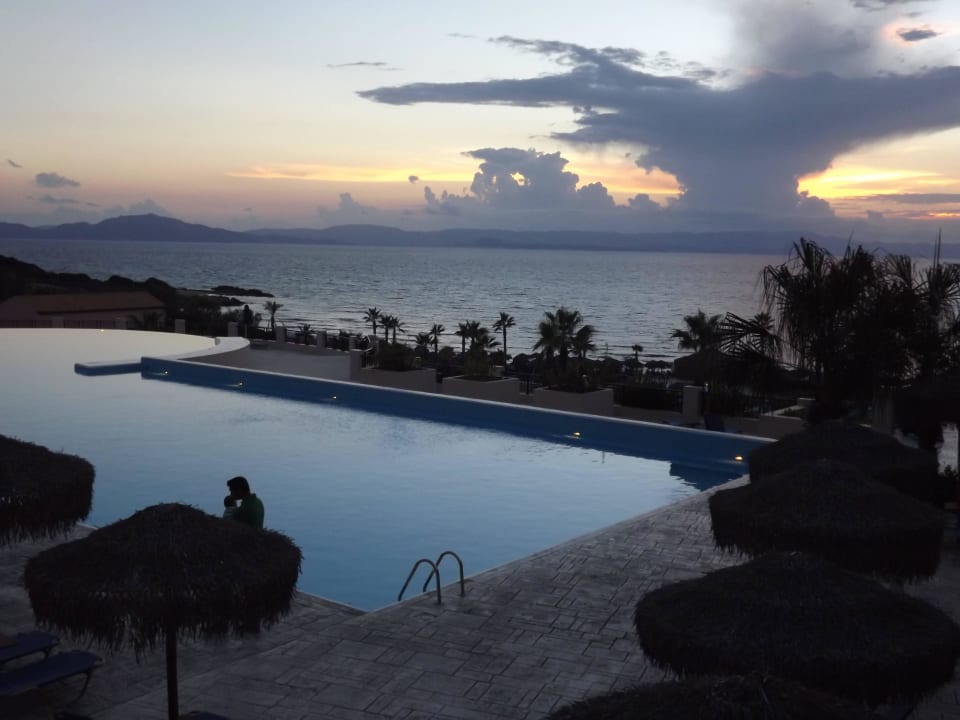 Ruhepool Grecotel LUXME Palms at Riviera Olympia & Aqua Park